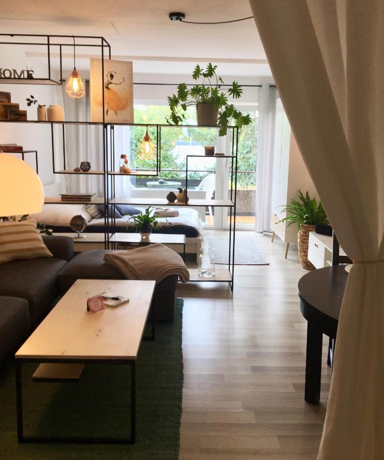 'Das Kleine Feine' - Ruhige, Helle Ferienwohnung Mit Parkplatz Und Balkon Pforzheim Exterior photo